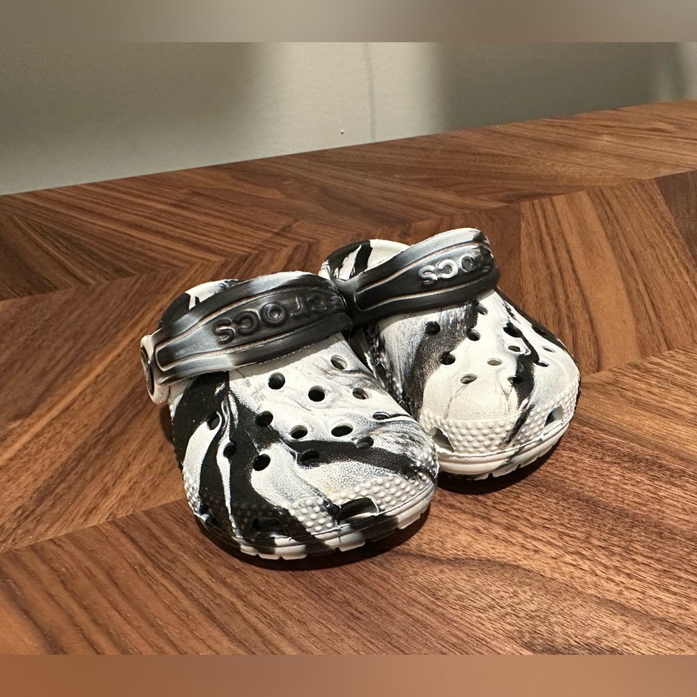 Baby/Toddler Crocs 4c